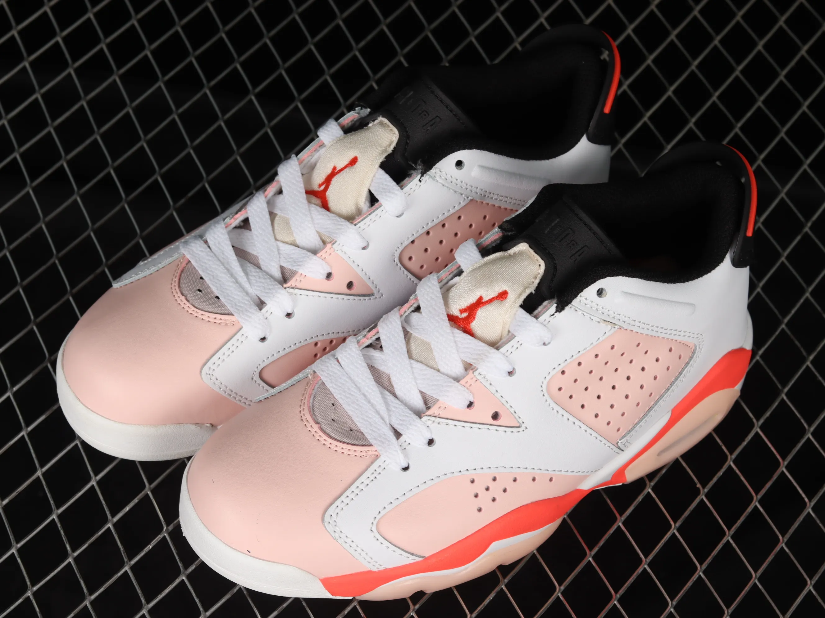 All categories Air Jordan Jordan series basketball shoes Air Jordan 6 Air Jordan 6 Low GS "Atmosphere" AJ6 Joe 6 Pink Bubble Gum 768878-102